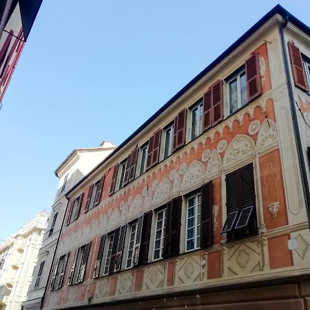 Mistrangelohome 3 - Appartamento In Pieno Centro Савона Экстерьер фото