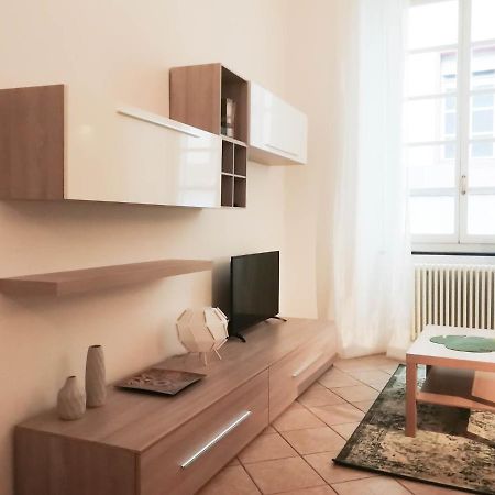 Mistrangelohome 3 - Appartamento In Pieno Centro Савона Экстерьер фото