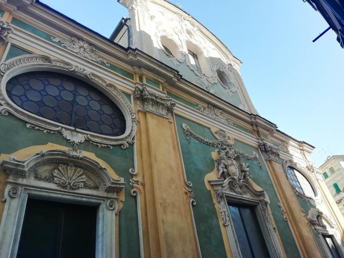 Mistrangelohome 3 - Appartamento In Pieno Centro Савона Экстерьер фото