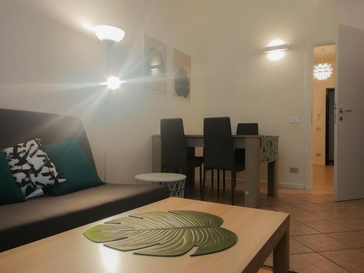 Mistrangelohome 3 - Appartamento In Pieno Centro Савона Экстерьер фото