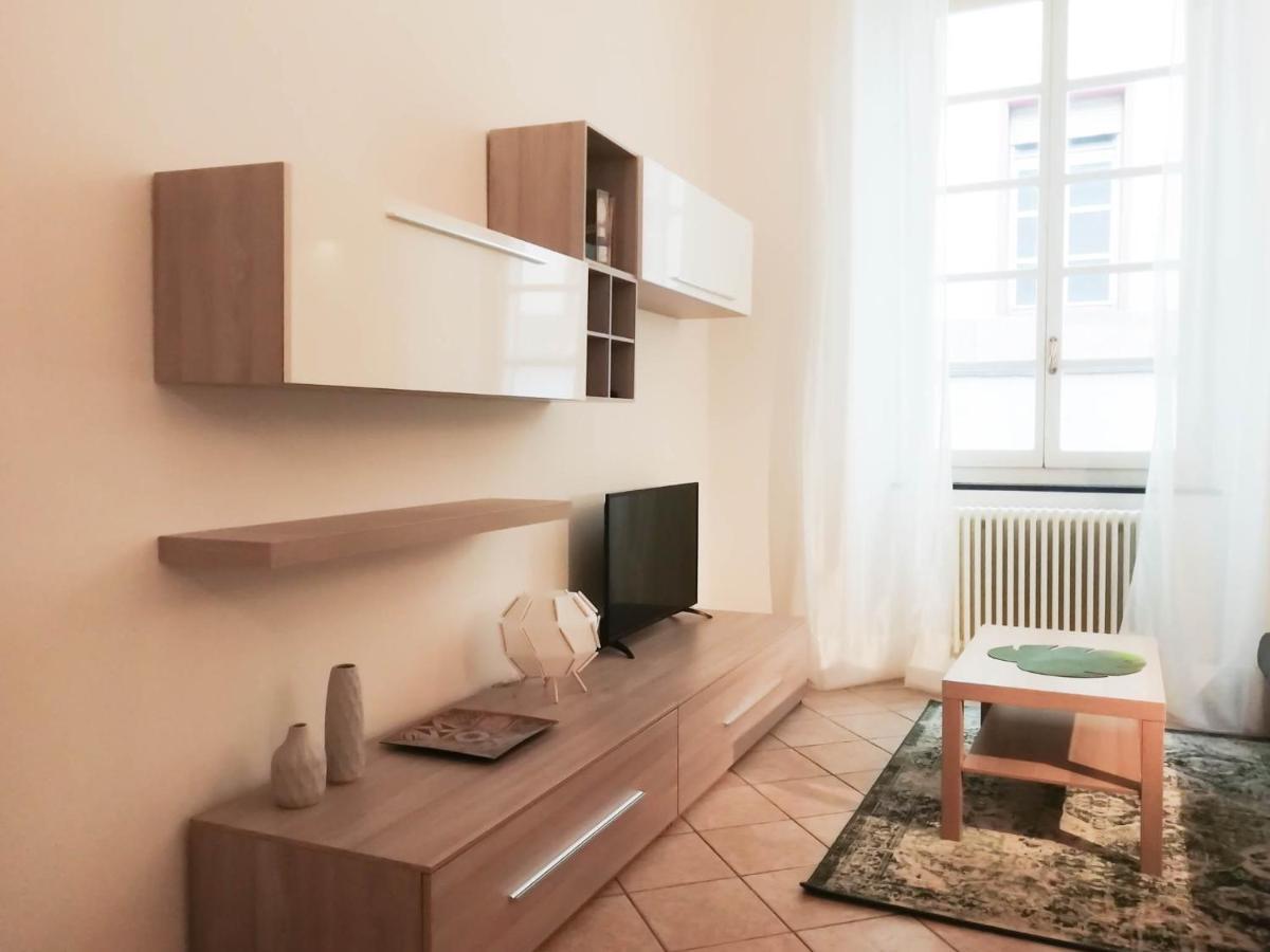 Mistrangelohome 3 - Appartamento In Pieno Centro Савона Экстерьер фото