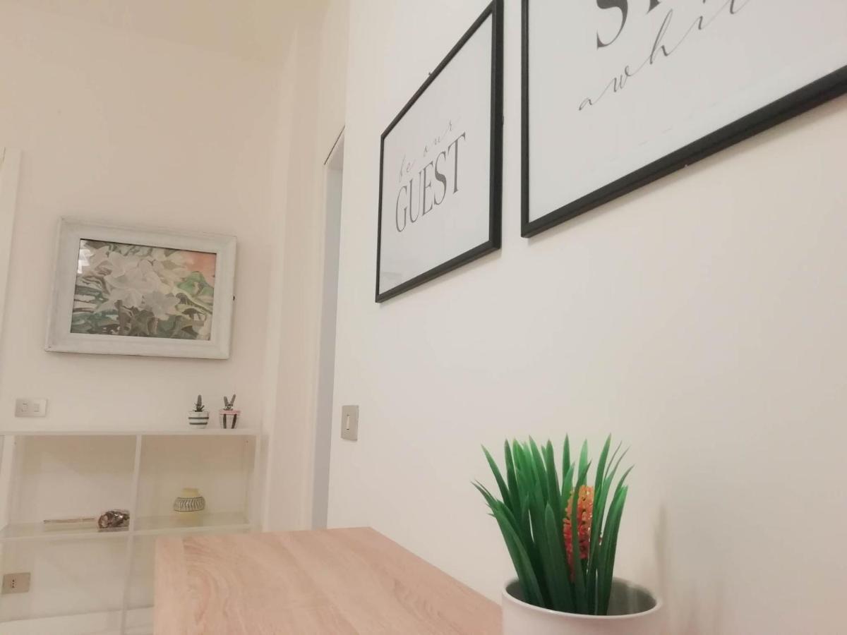 Mistrangelohome 3 - Appartamento In Pieno Centro Савона Экстерьер фото